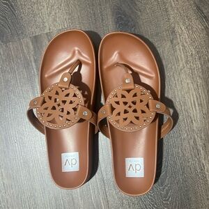 Women’s dress sandals